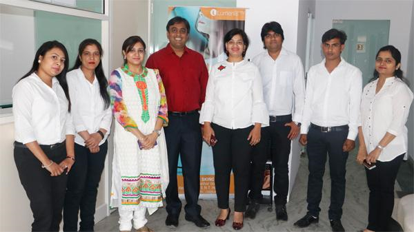 best dermatologist in jaipur with his team