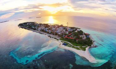 The luxurious 4 nights and 5 days trip to Maldives with Roaming Routes costs 85,000 INR.