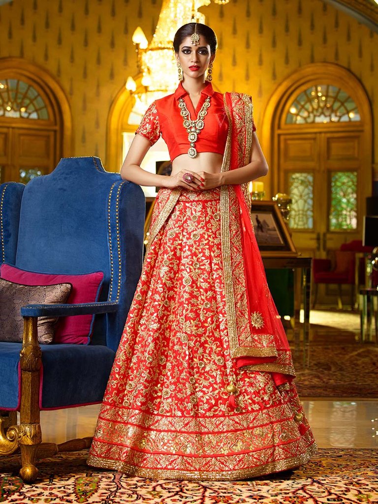 red bridal lehenga from Vasasni Jaipur