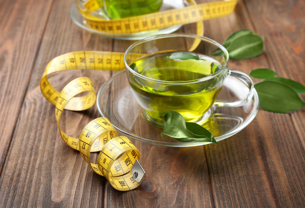 Green tea is the most effective drink to lose belly fast fastly.