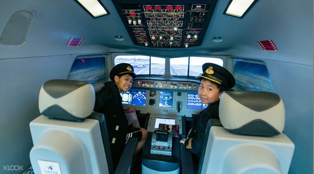 Singapore flight cockpit