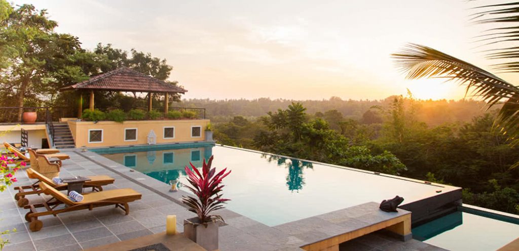 Luxury hotel in Goa with pool