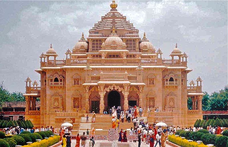 Akshardham temple in delhi