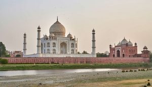 Taj mahal: Monuments of golden triangle India tour