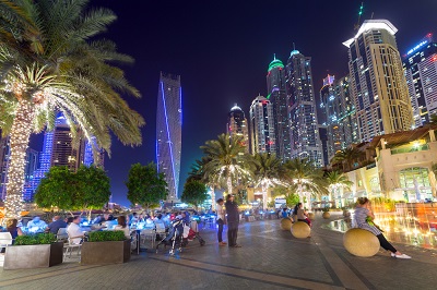 Night walk at Dubai Marina