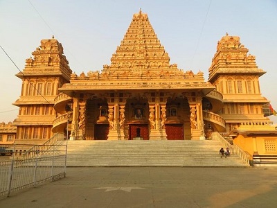Chattarpur Temple in Delhi