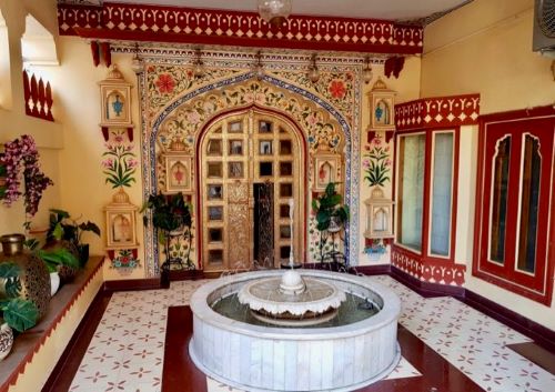 Heritage Hotel in Jaipur, Samode Haveli