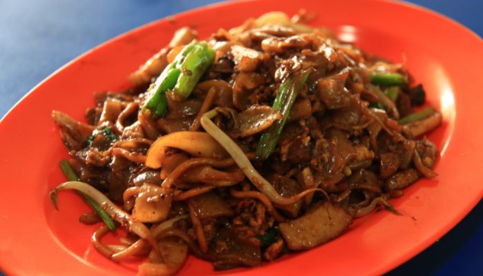 Char Kway Teow - Singapore Food