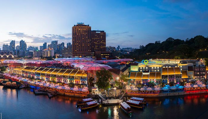 Clarke Quay - shopping in singapore