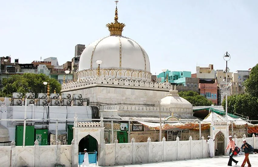 Beautiful Architecture of Ajmer Sharif Dargah