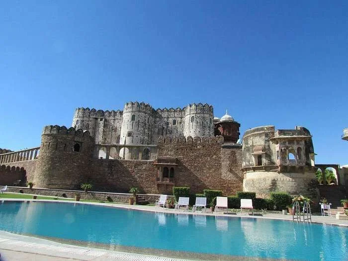 Khejarla Fort: The exterior of Khejarla Fort with its historic architecture.

